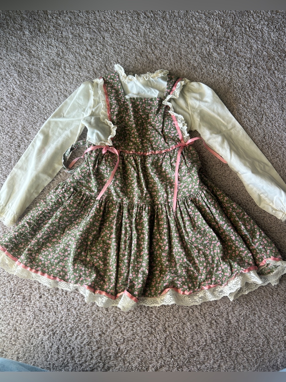 Vintage Girls Floral Green and Pink Prairie Dress Costume